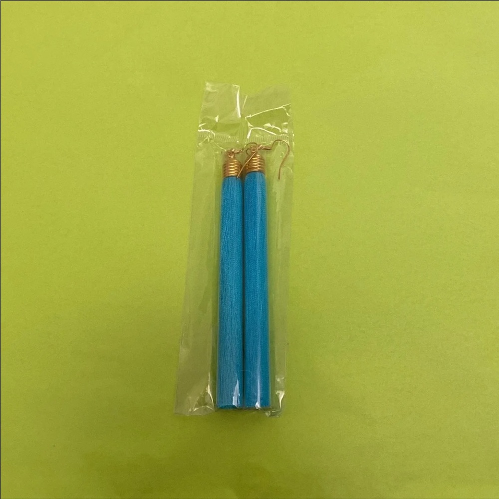 NWT Vibrant Blue Drop Tassel Earrings - Picture 2 of 2